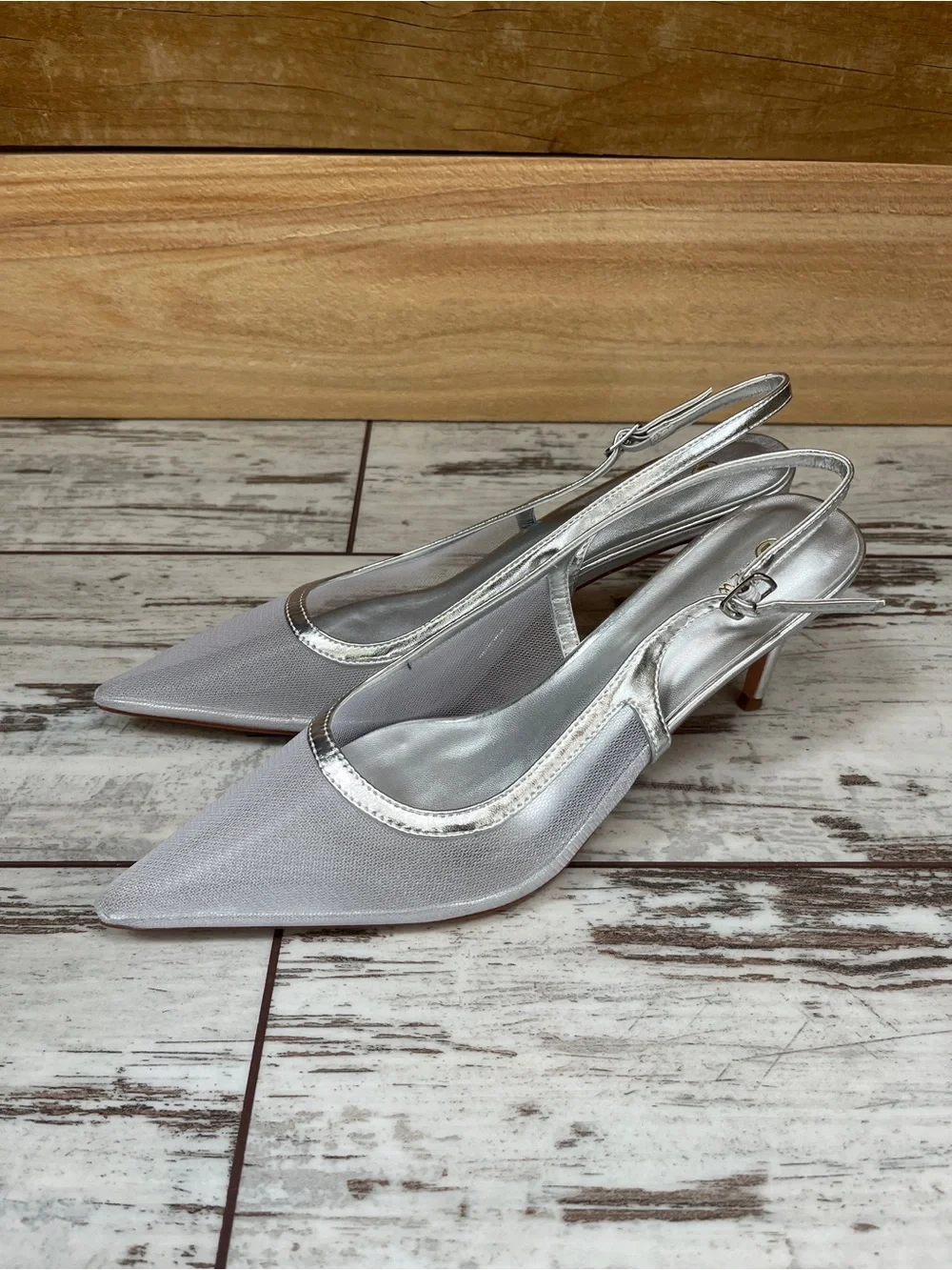 Newbella Womens 8.5 Silver Mesh Pointed Toe Slingback Heels 3